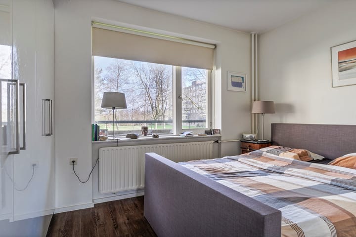 Foto 15 van Aert van Neslaan 104