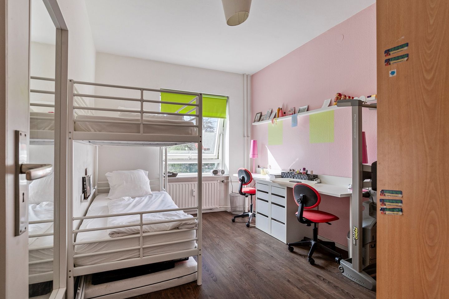 Foto 19 van Aert van Neslaan 104