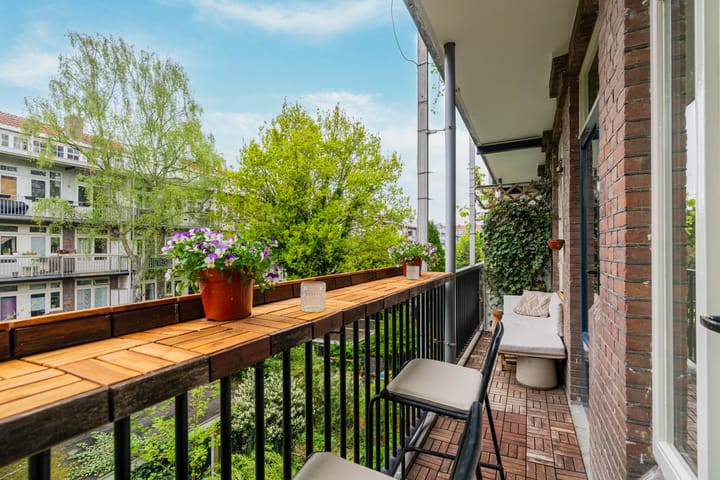 Photo 2 of Curaçaostraat 51-C