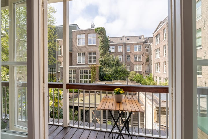 Photo 25 of Frederik Hendrikstraat 94-1