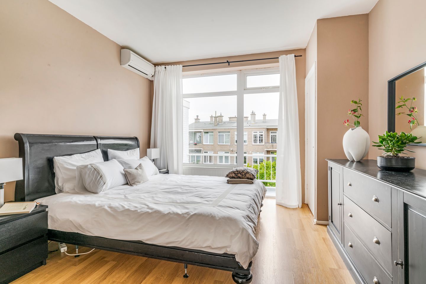 Foto 14 van Thérèse Schwartzestraat 98