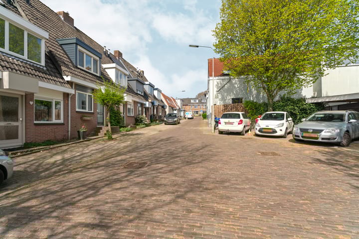 Foto 42 van Pompstraat 31