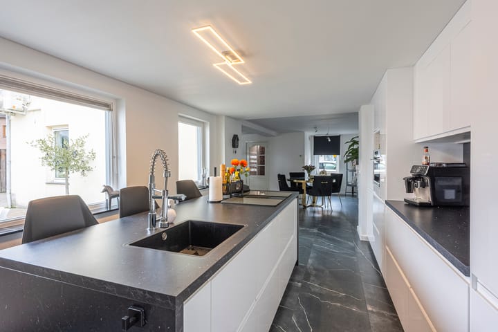 Foto 9 van Dr. Poelsplein 8