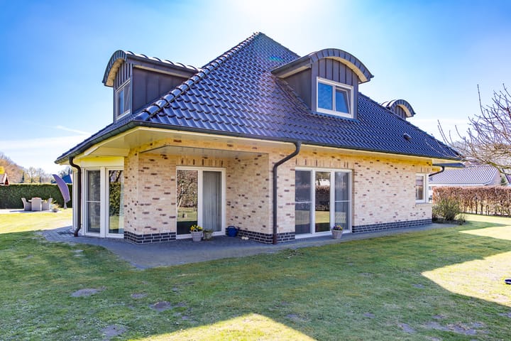 Photo 53 of Johannesstrasse 3