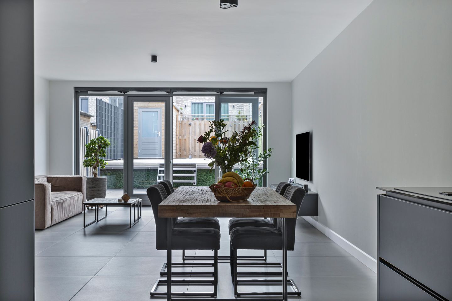 Photo 20 of Voorbuurt 57