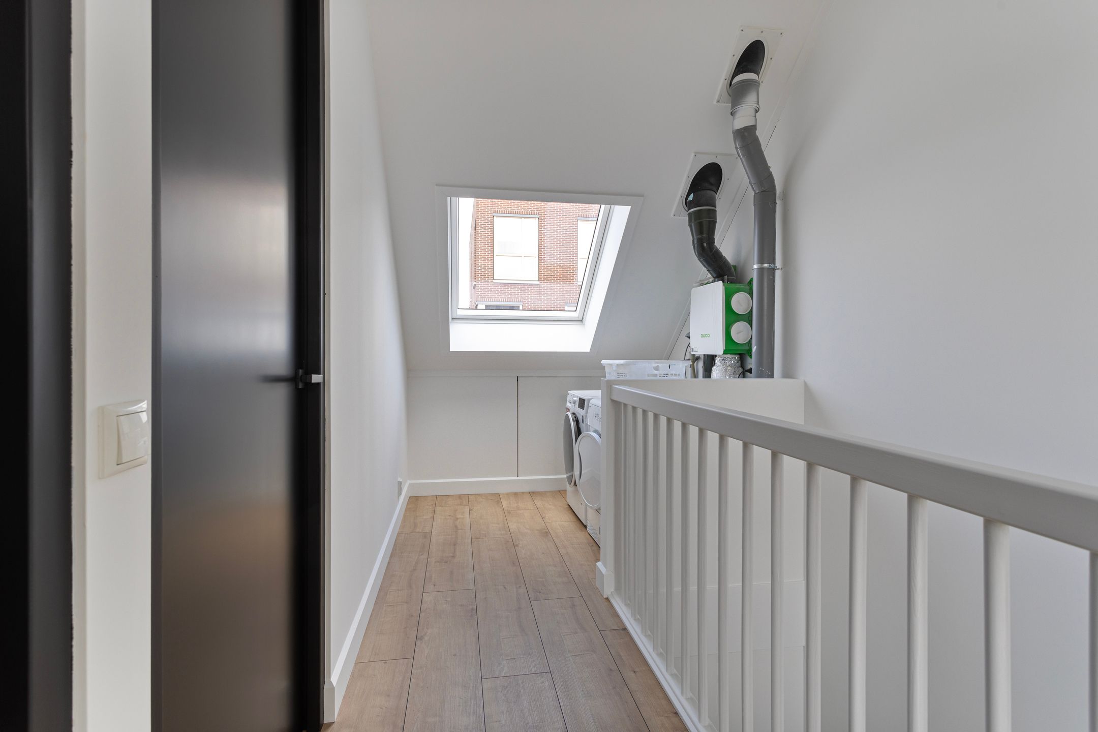 Photo 33 of Voorbuurt 57