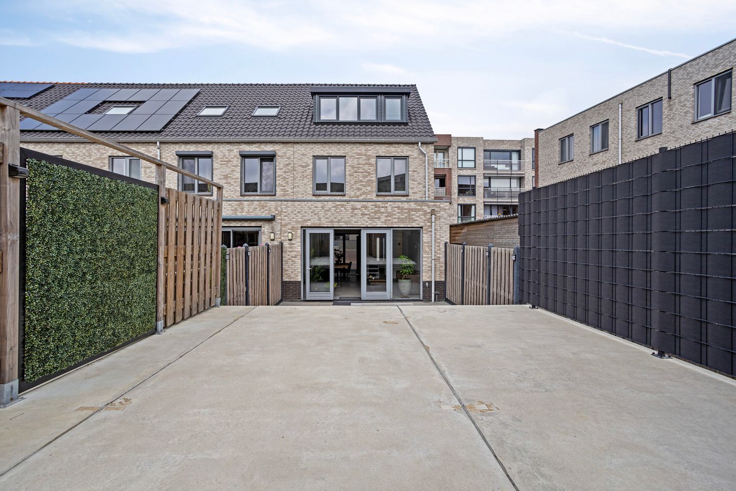 Photo 44 of Voorbuurt 57