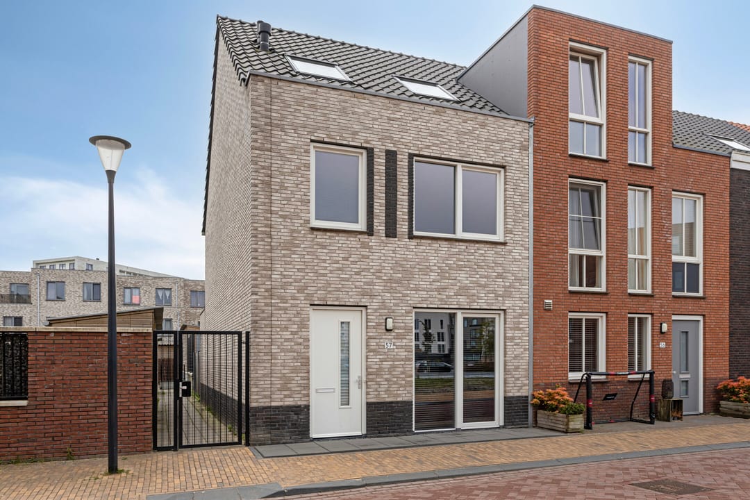 Photo 1 of Voorbuurt 57