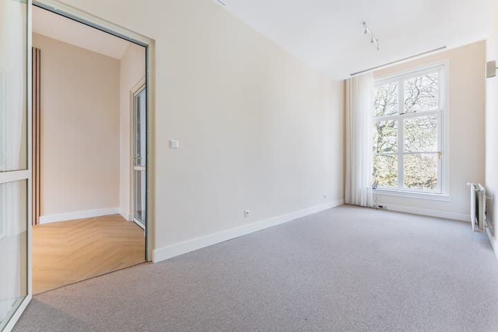 Zeestraat 100