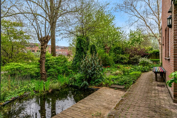 Foto 14 van Weegbree 72