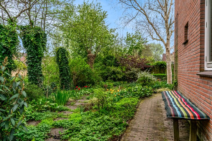 Foto 15 van Weegbree 72