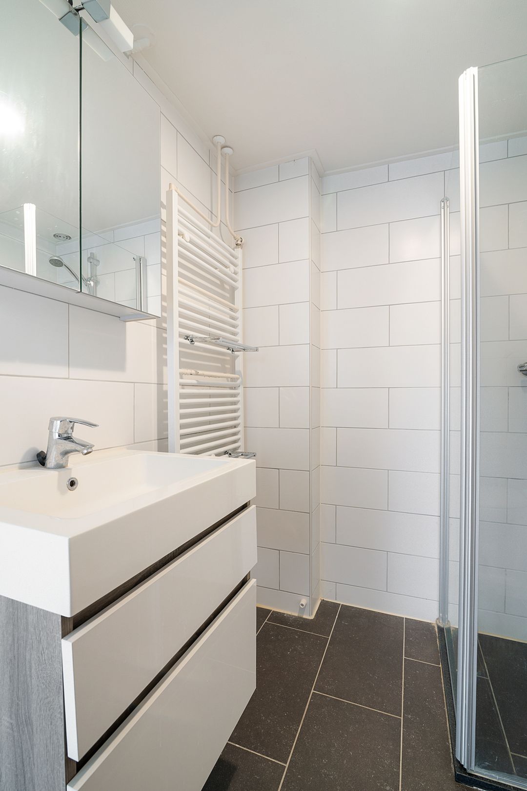 Photo 23 of Burgemeester De Vriesstraat 11