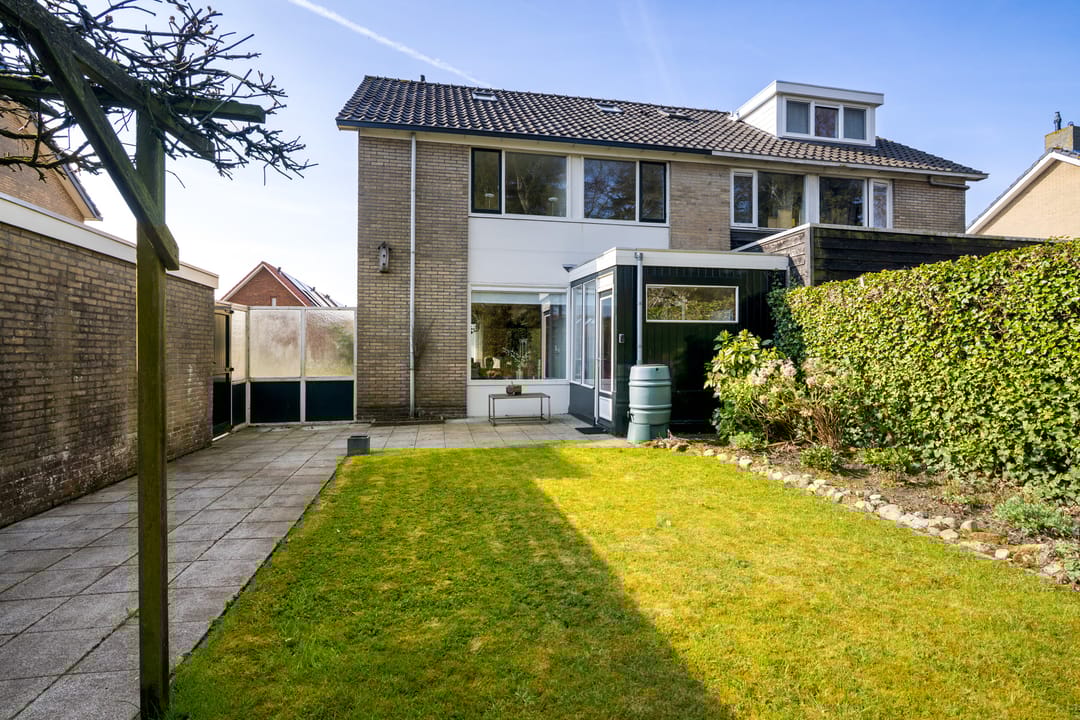 Photo 28 of Burgemeester De Vriesstraat 11