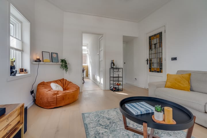 Photo 6 of Johannes Uitenbogaertstraat 36-BS