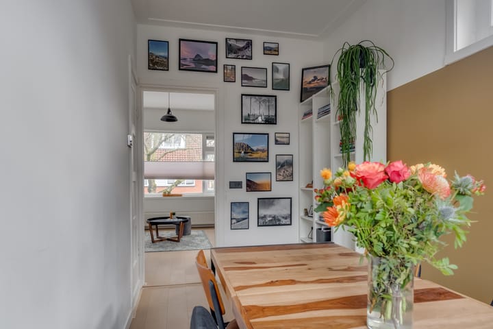 Photo 9 of Johannes Uitenbogaertstraat 36-BS