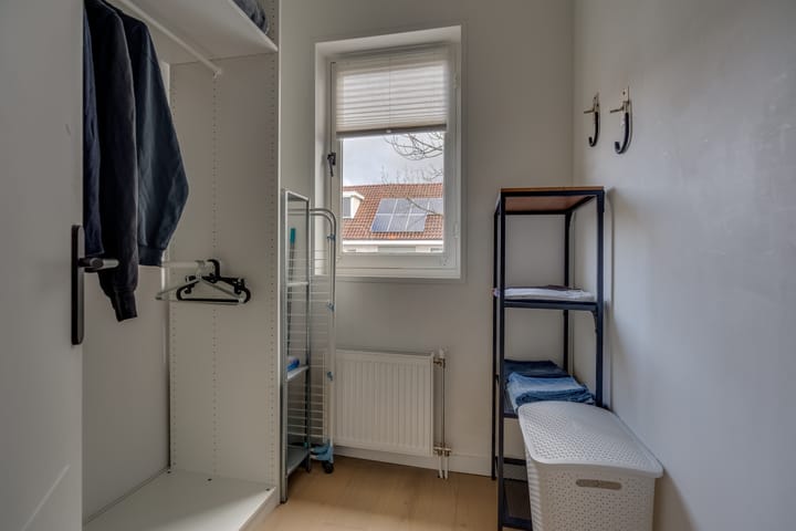 Photo 18 of Johannes Uitenbogaertstraat 36-BS