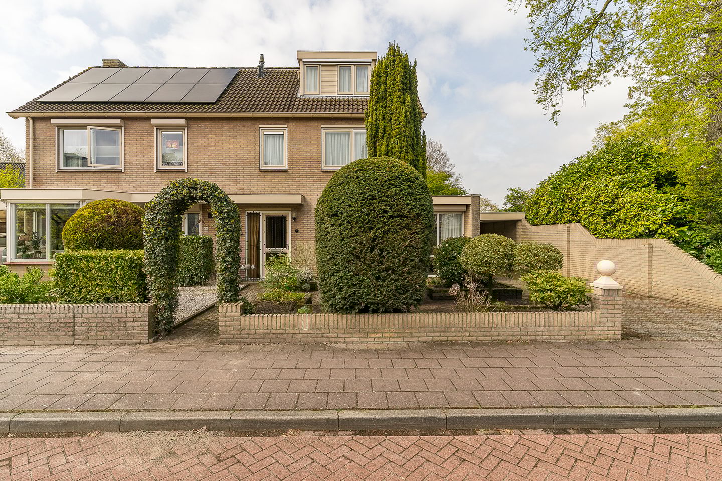 Foto 5 van Dokter van Loonweg 1-A