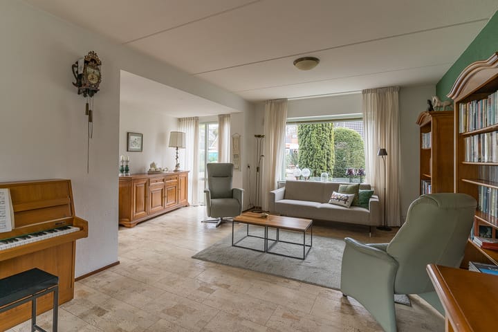 Foto 10 van Dokter van Loonweg 1-A