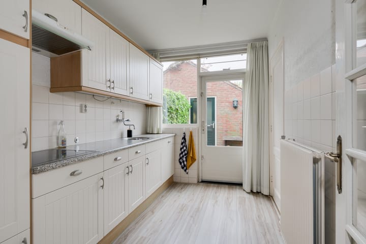 Foto 12 van Meidoornstraat 30