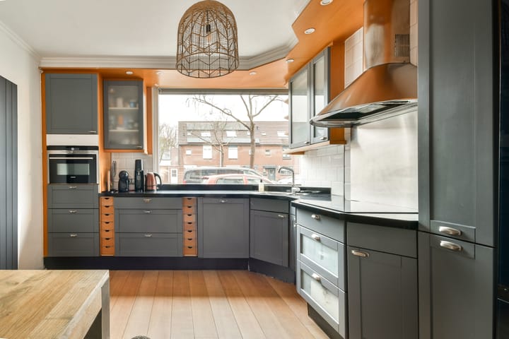 Foto 8 van Haarspitstraat 21