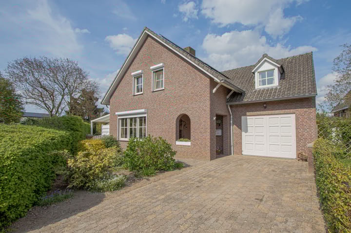 Photo 1 of Thoorderstraat 3