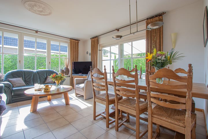 Photo 10 of Thoorderstraat 3