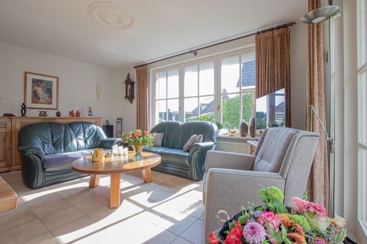 Photo 12 of Thoorderstraat 3