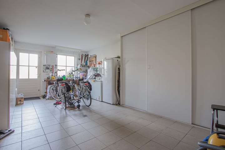 Photo 20 of Thoorderstraat 3