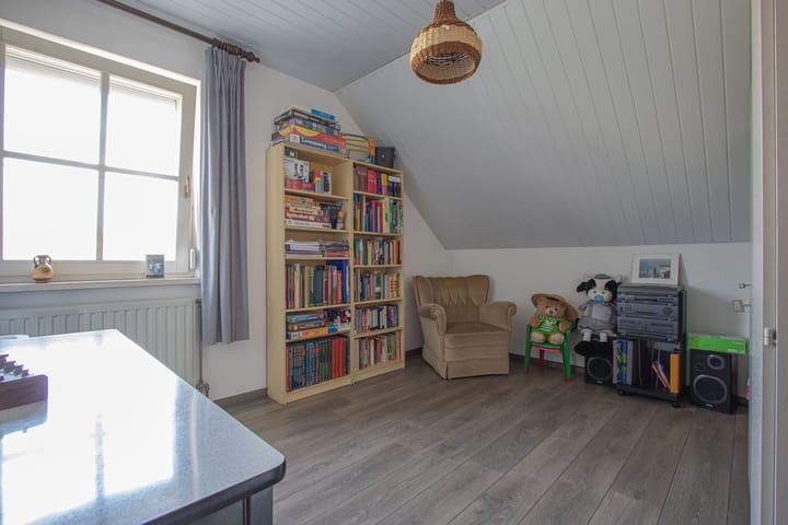 Photo 24 of Thoorderstraat 3