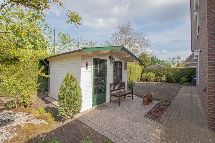 Photo 37 of Thoorderstraat 3