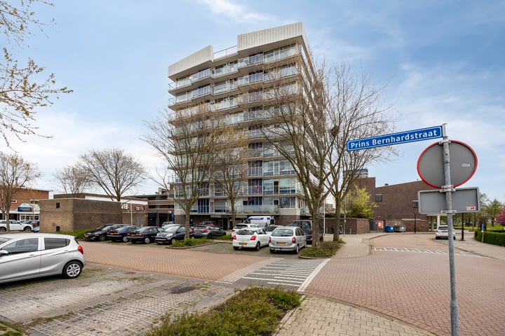 Prins Bernhardstraat 20