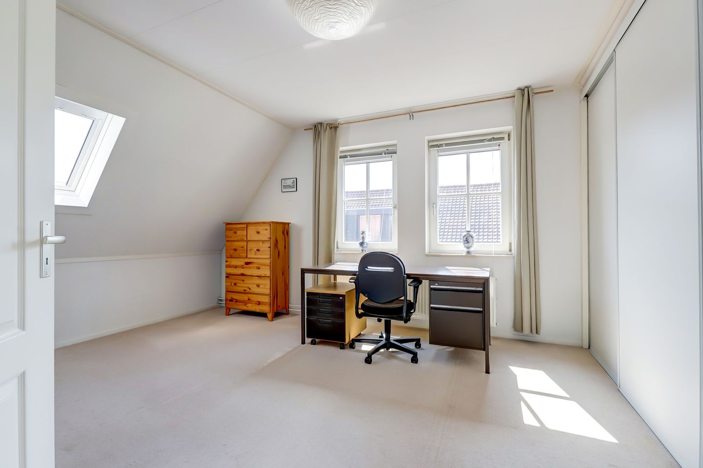 Foto 25 van Burgemeester Vonklaan 1-B