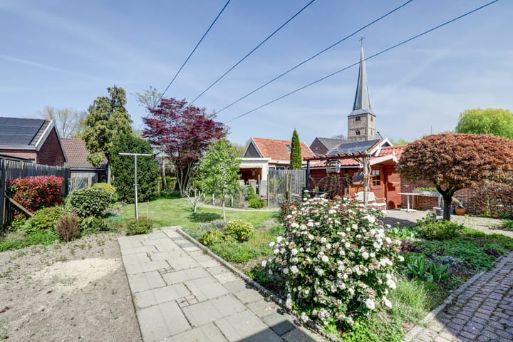 Foto 33 van Burgemeester Vonklaan 1-B