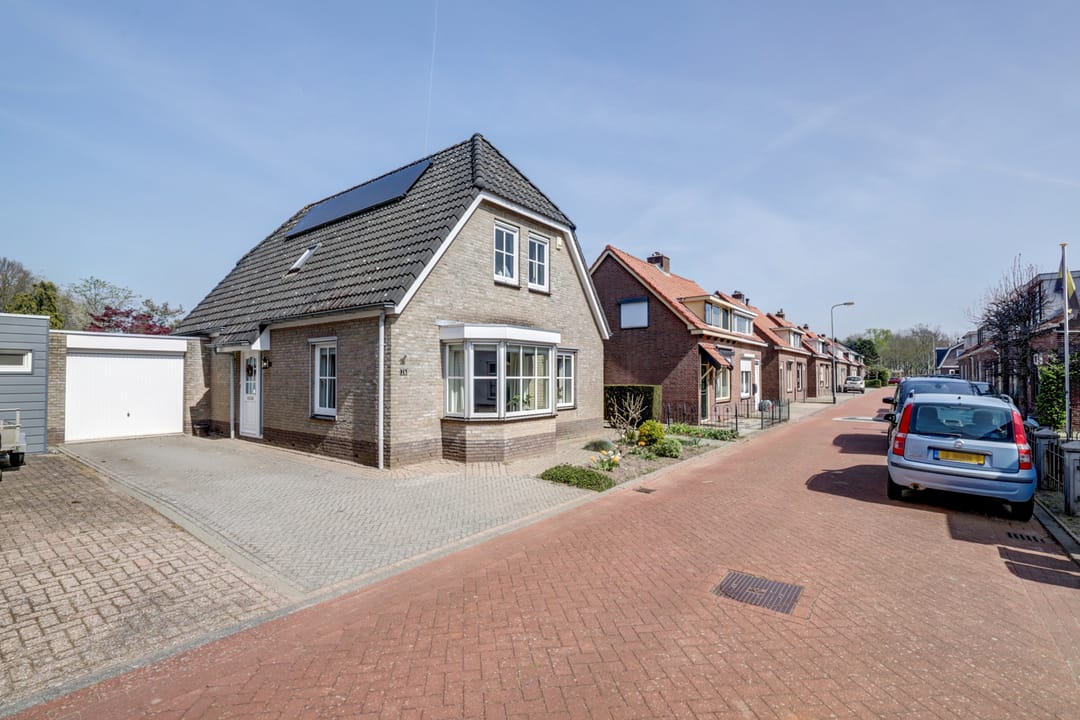 Foto 41 van Burgemeester Vonklaan 1-B