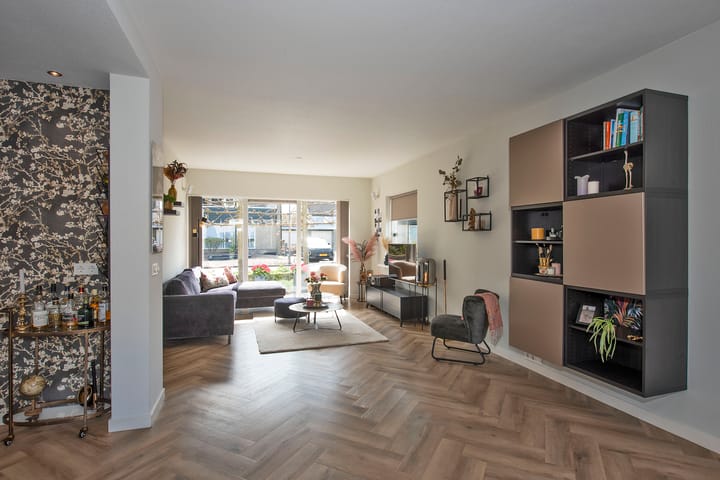 Foto 15 van Klaproos 6