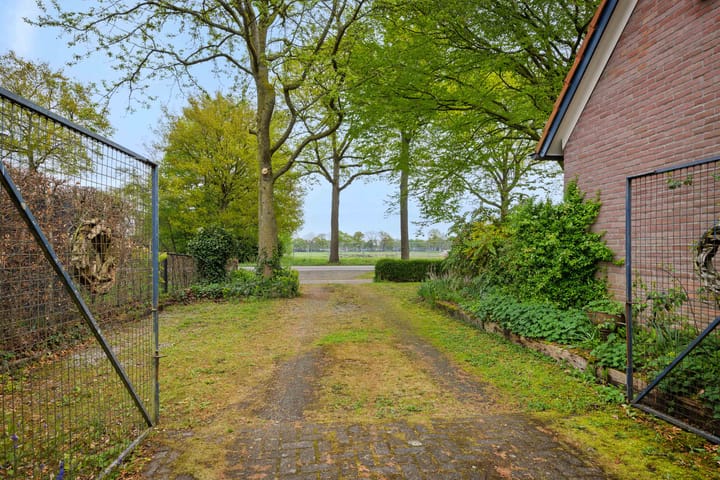 Foto 36 van Milhezerweg 65