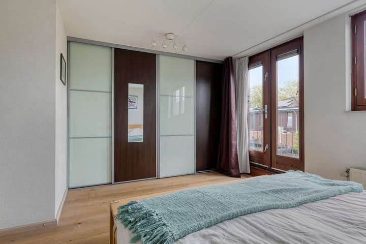 Photo 6 of Okkernoot 8