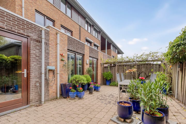 Photo 25 of Okkernoot 8