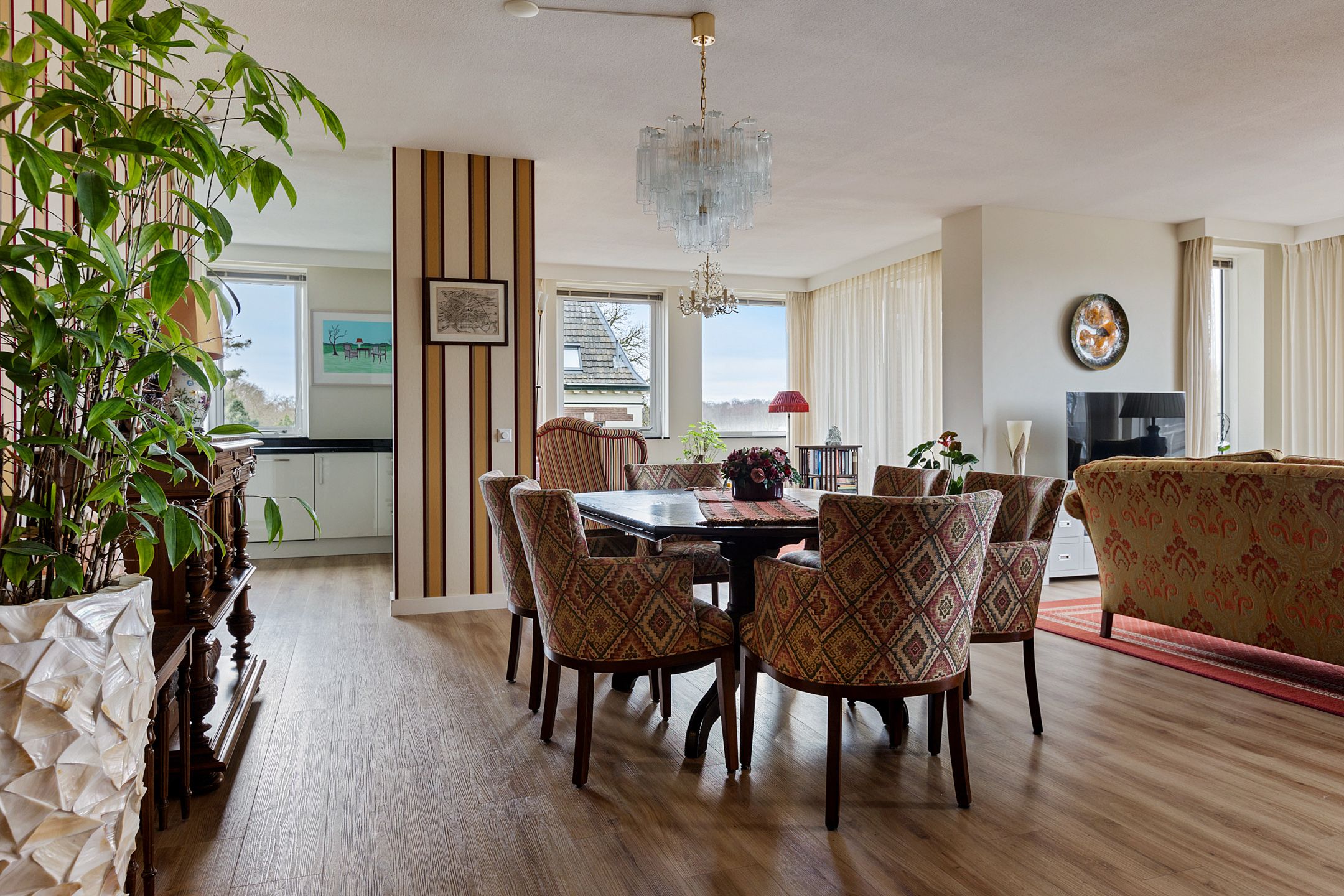 Foto 3 van Stationsplein 4-E