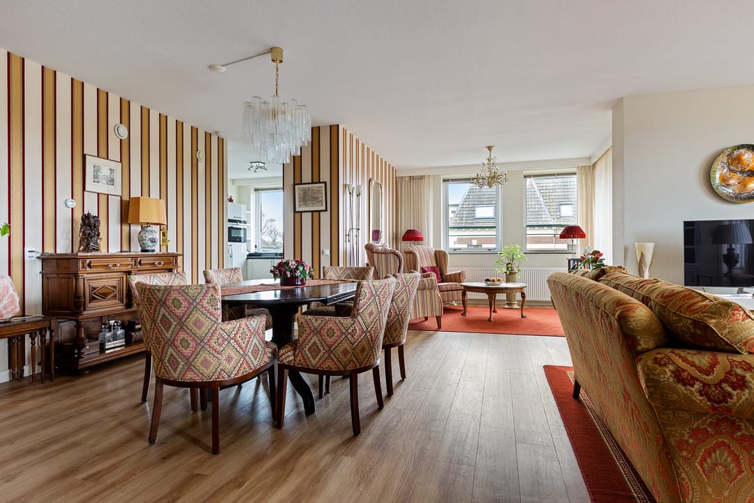 Foto 8 van Stationsplein 4-E