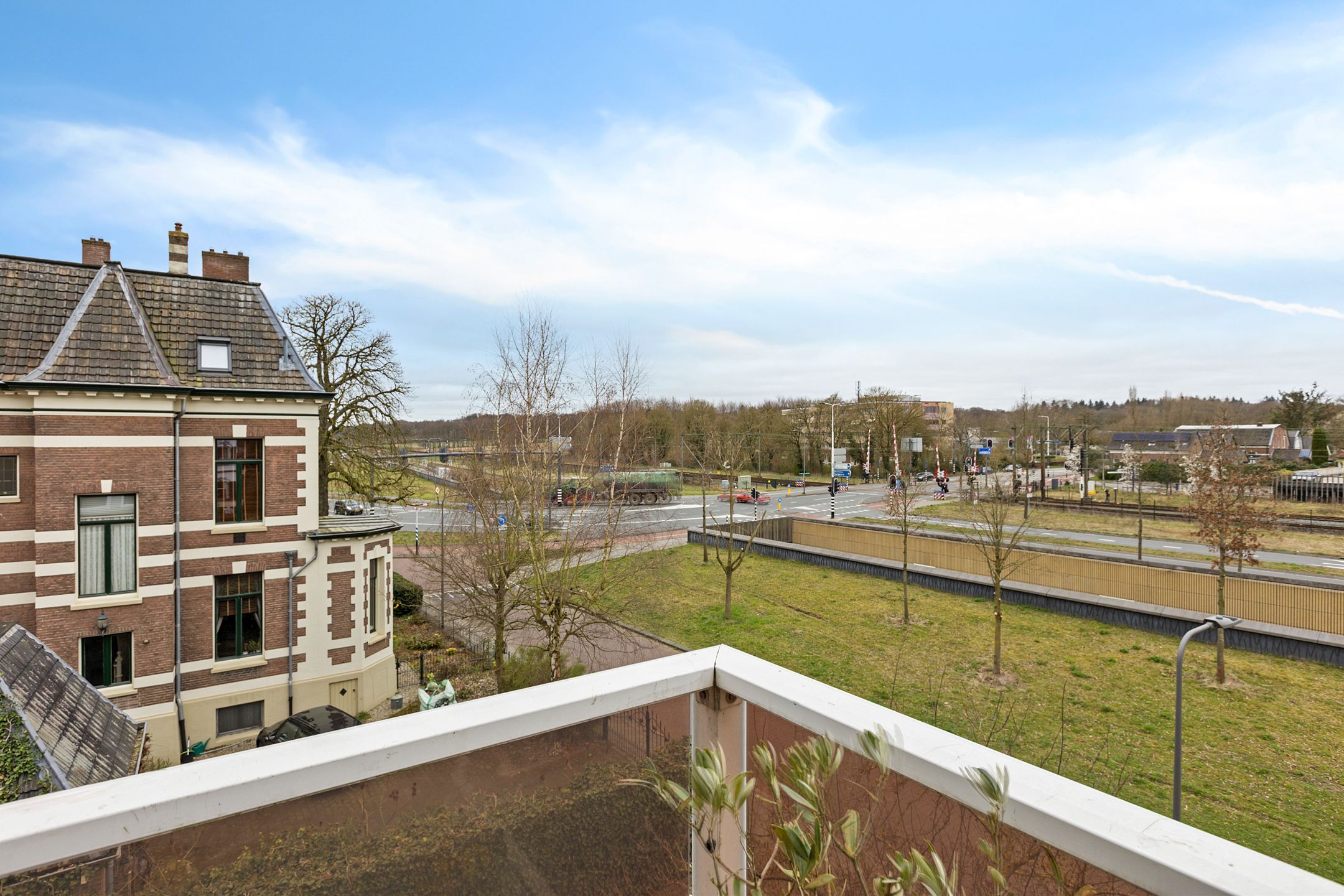 Foto 18 van Stationsplein 4-E