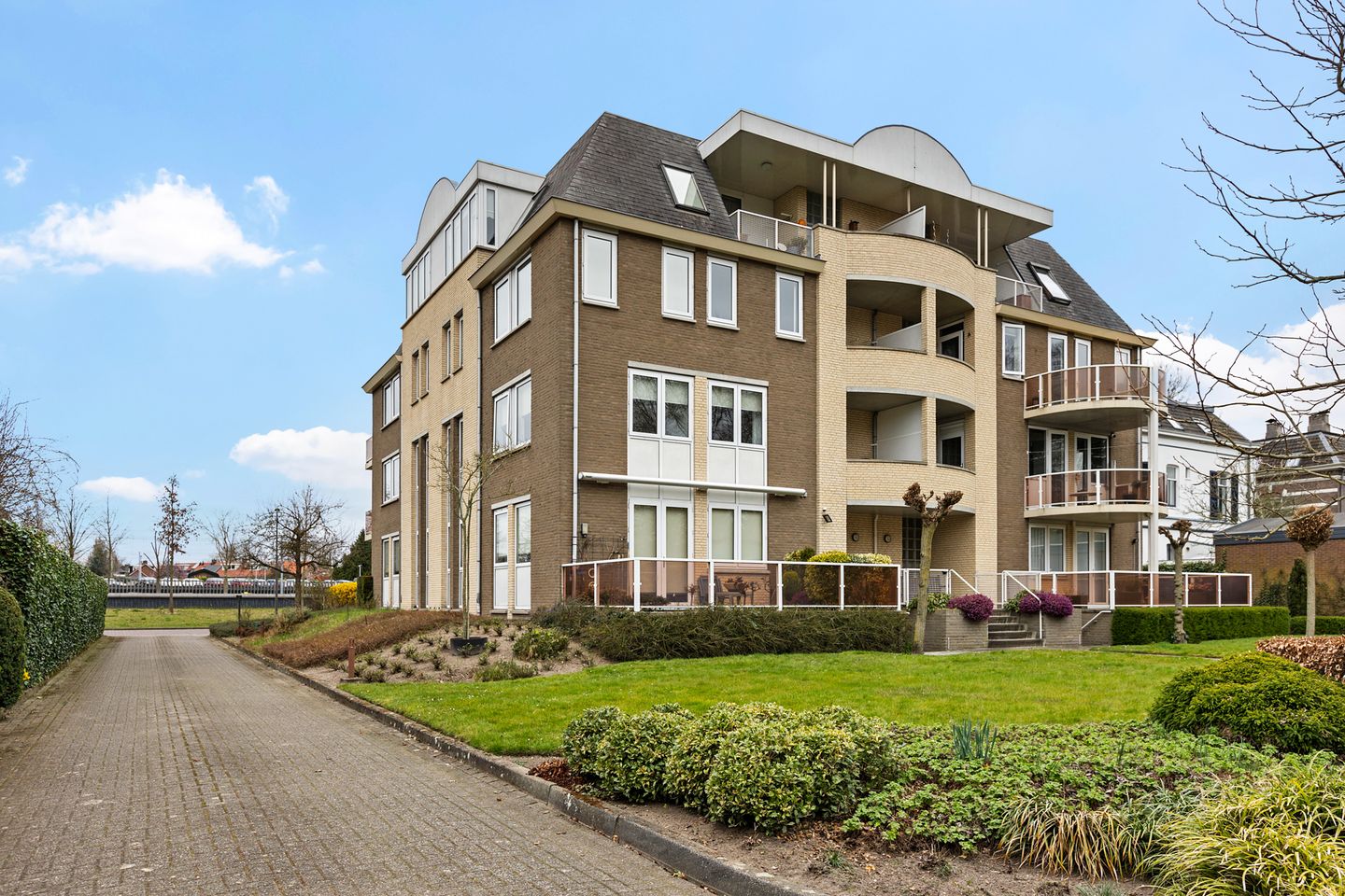 Foto 40 van Stationsplein 4-E