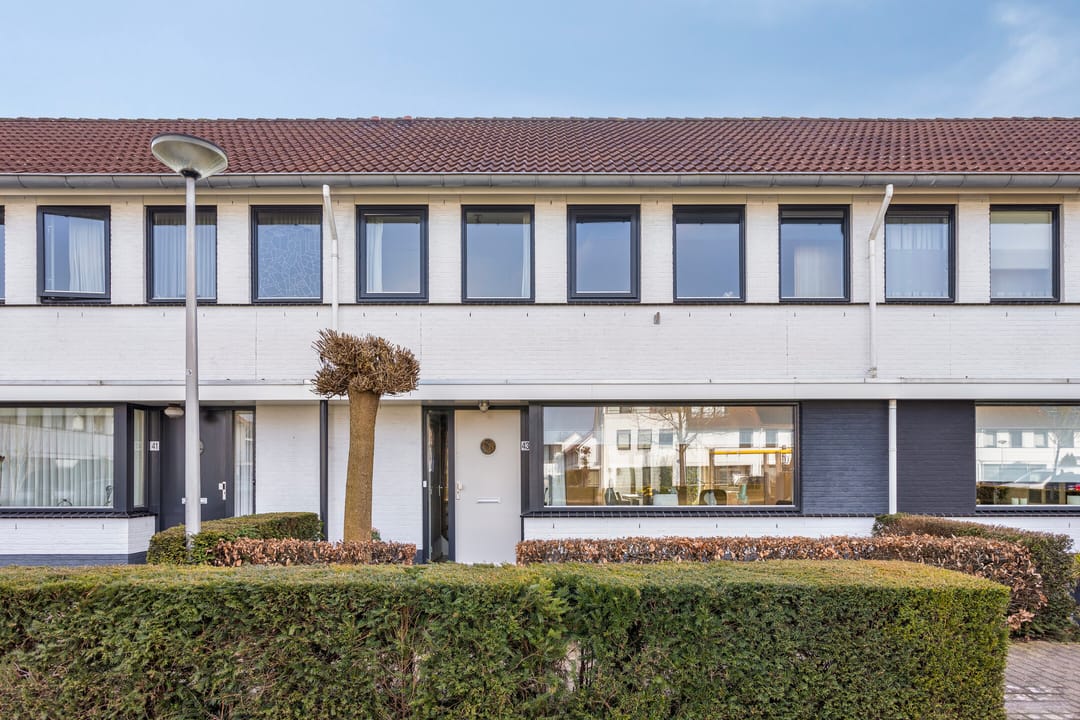 Foto 1 van Willem Alexanderhof 43