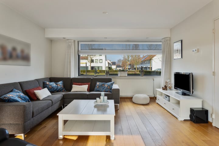 Foto 2 van Willem Alexanderhof 43