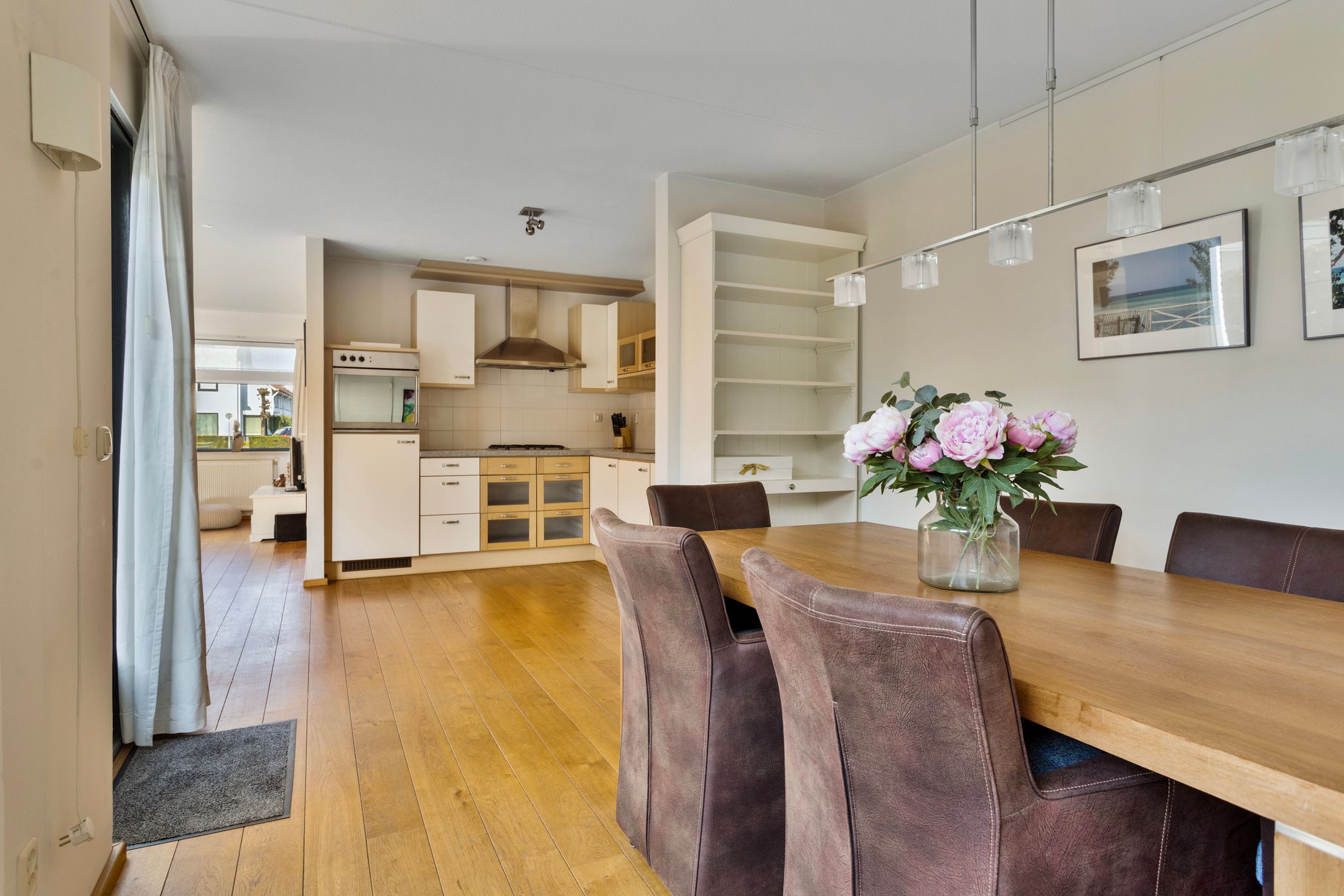 Foto 12 van Willem Alexanderhof 43