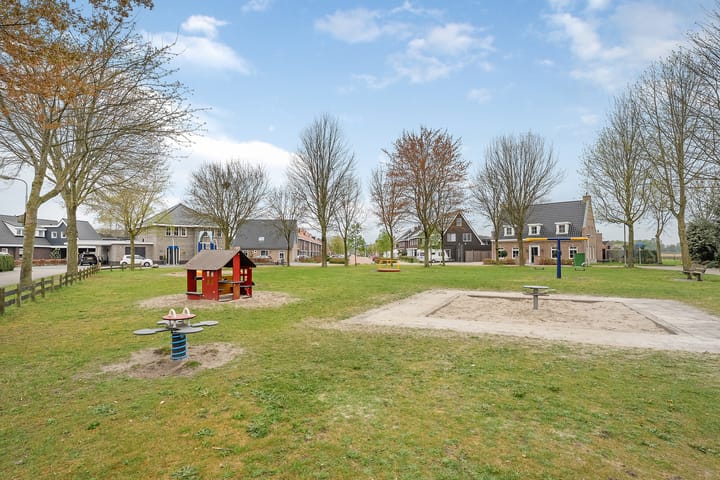 Foto 5 van Baron Mackaystraat 26