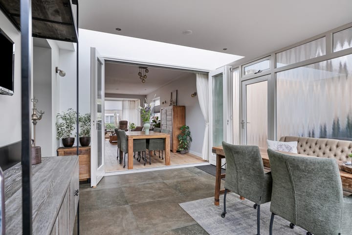 Photo 15 of Kennedystraat 36