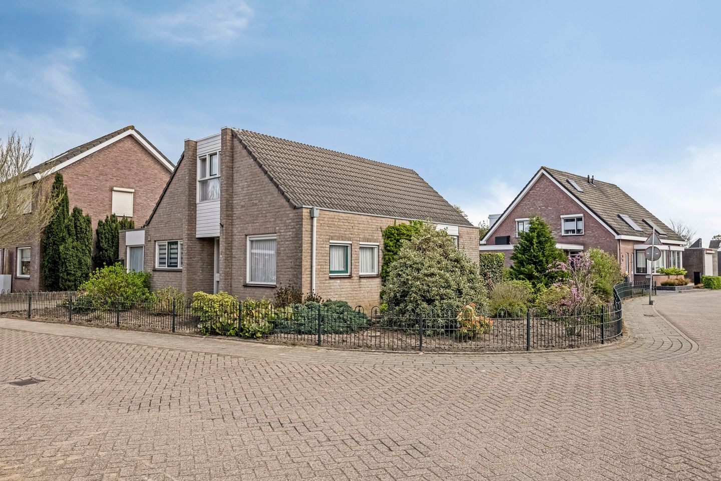 Foto 35 van Pastoor Smuldersstraat 3