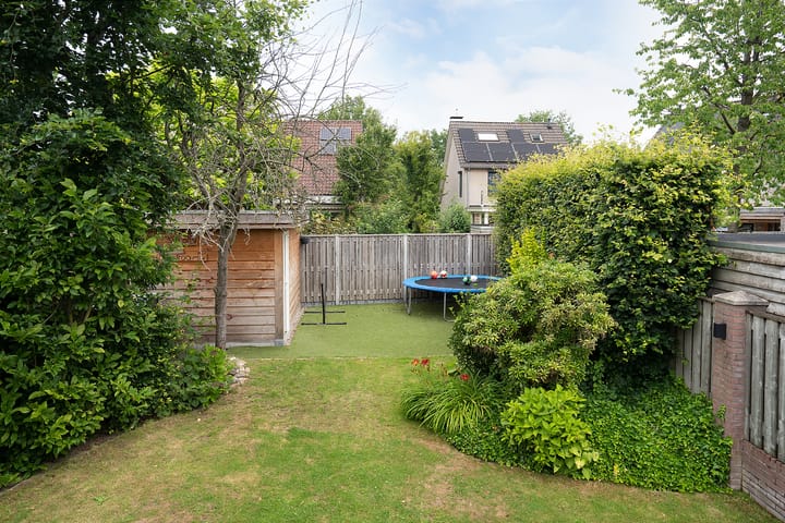 Foto 37 van Van den Waarsenburglaan 13