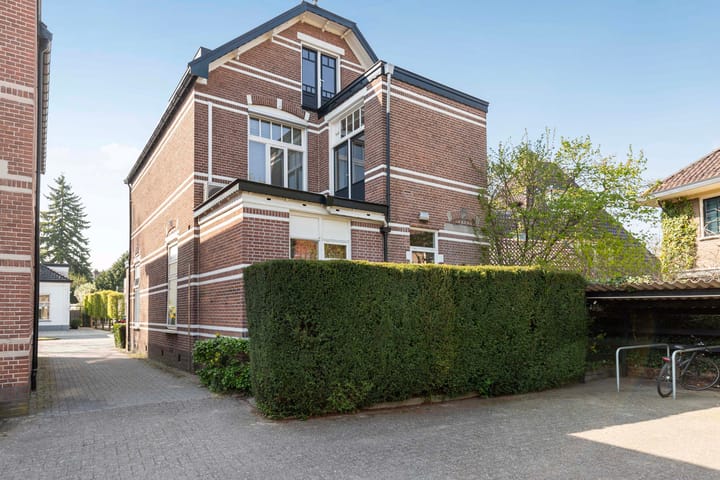 Foto 2 van Jhr. Mr. G.W. Molleruslaan 8